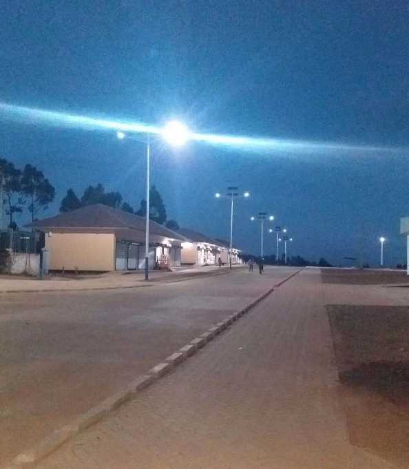 富顺县非洲科特迪瓦太阳能路灯工程